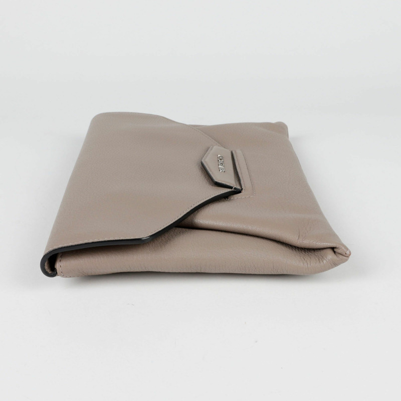 GIVENCHY Antigona 中型信封手拿包-4
