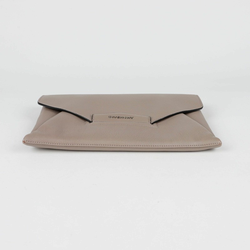 GIVENCHY Antigona 中型信封手拿包-6
