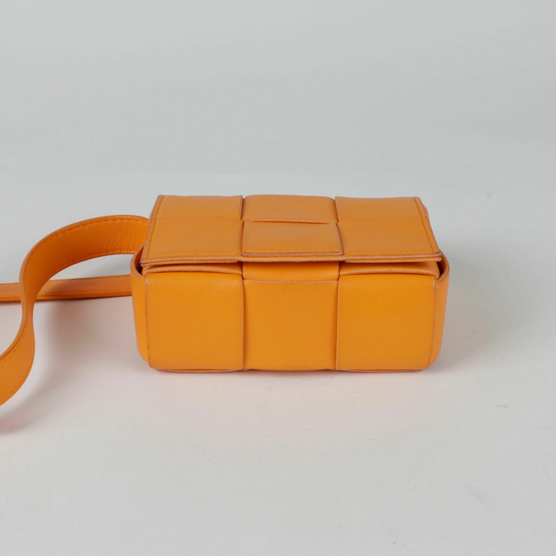 BOTTEGA VENETA Candy Cassette 迷你肩斜背包-4