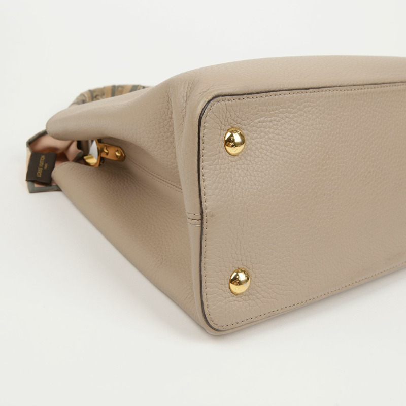 LOUIS VUITTON Capucines MM 手提包-7