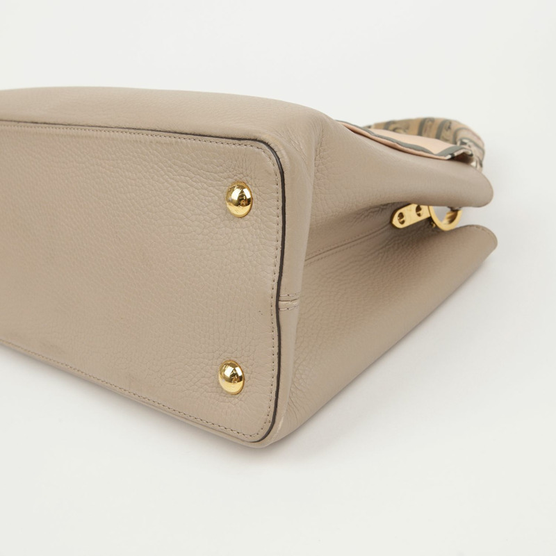 LOUIS VUITTON Capucines MM 手提包-8