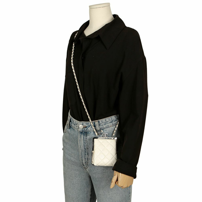 【包稅】CHANEL 金屬框架手拿鏈條單肩包-8