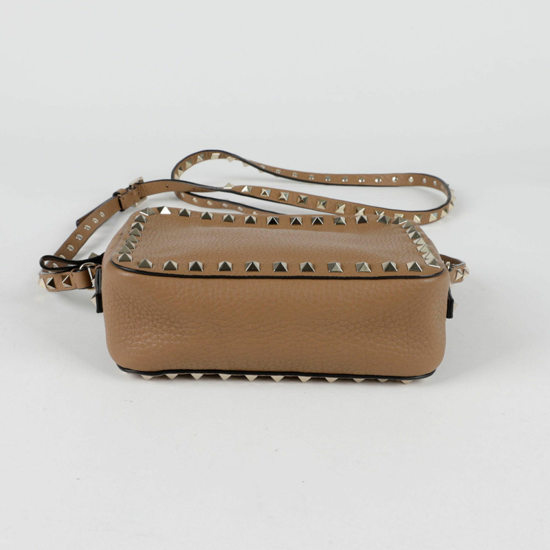 VALENTINO Rockstud 斜背包-4