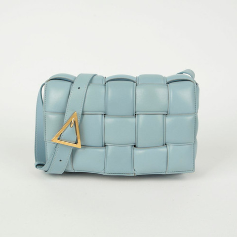 BOTTEGA VENETA 帶襯墊的卡式斜挎單肩包