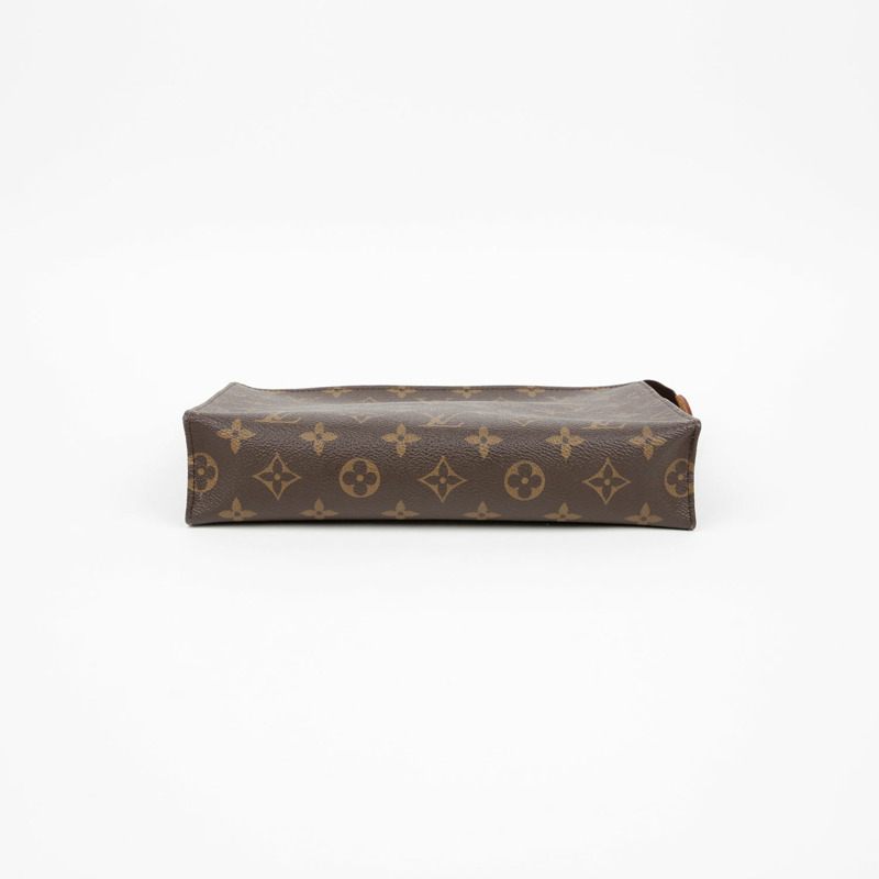 LOUIS VUITTON Pochette Toilettte 26 包-4