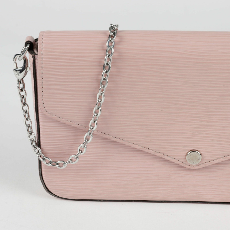 LOUIS VUITTON Pochette Felicie 斜背包-1