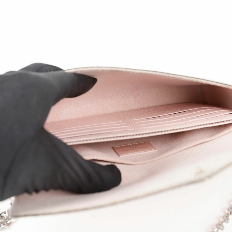 LOUIS VUITTON Pochette Felicie 斜背包-10