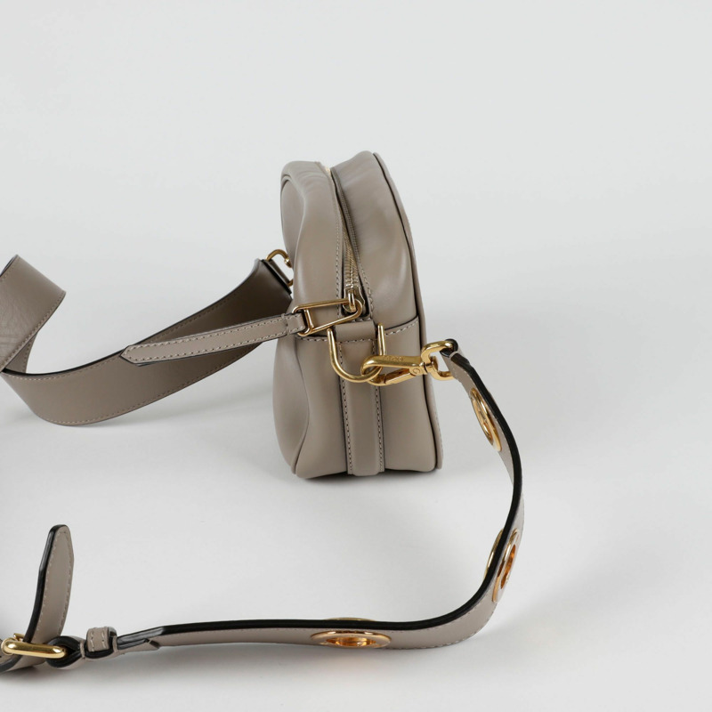 FENDI 相機肩斜背包-5