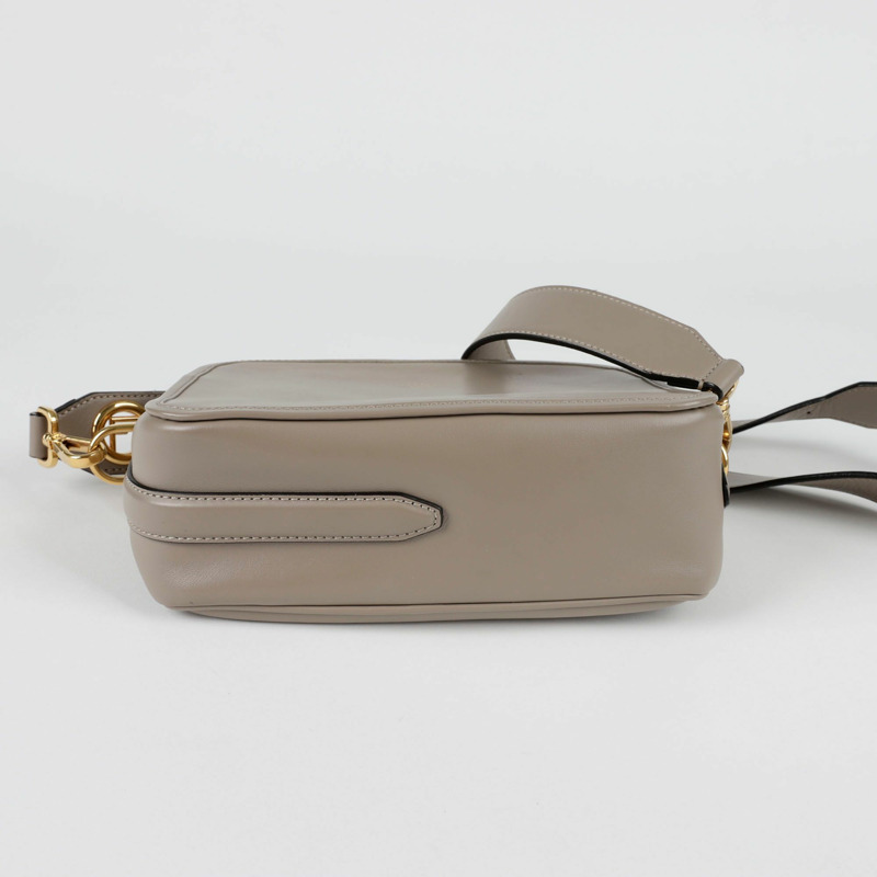 FENDI 相機肩斜背包-7