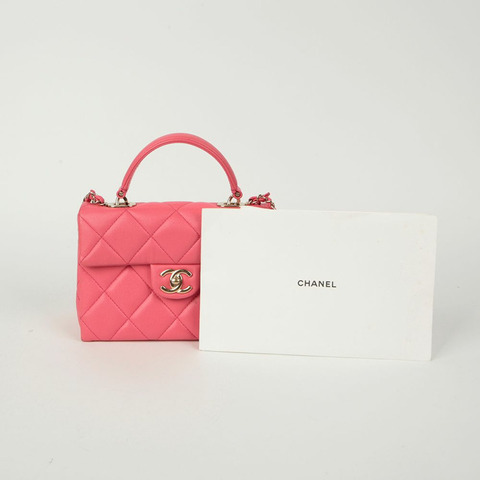 CHANEL Caviar Skin CC Logo 頂部提把托特單肩包