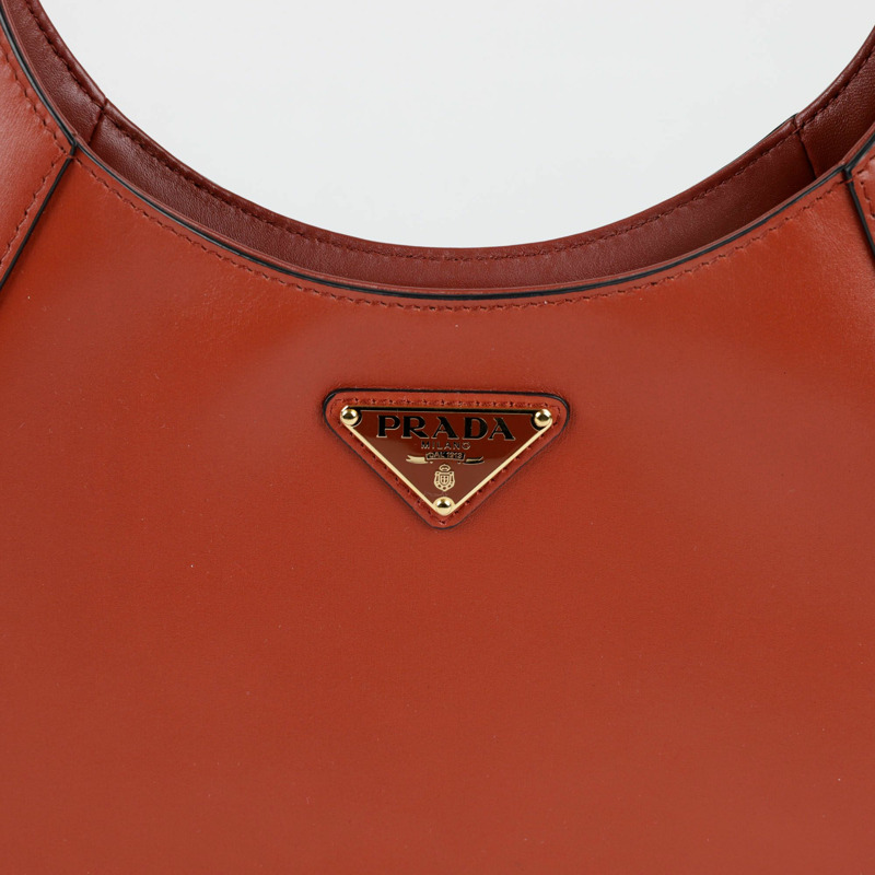 【包稅】PRADA 三角形標誌單肩包-1