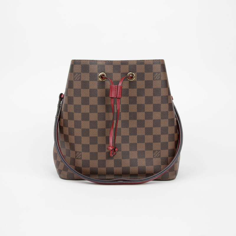 LOUIS VUITTON NeoNoe 肩斜背包-1
