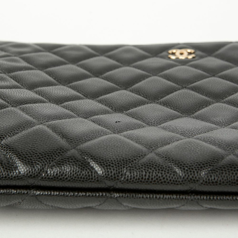 CHANEL 經典魚子醬新款中型手包-7