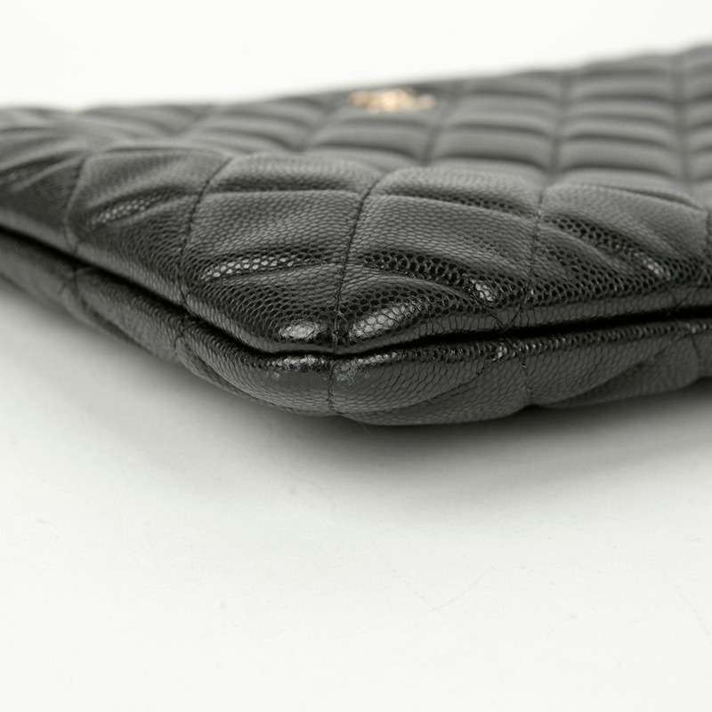 CHANEL 經典魚子醬新款中型手包-8
