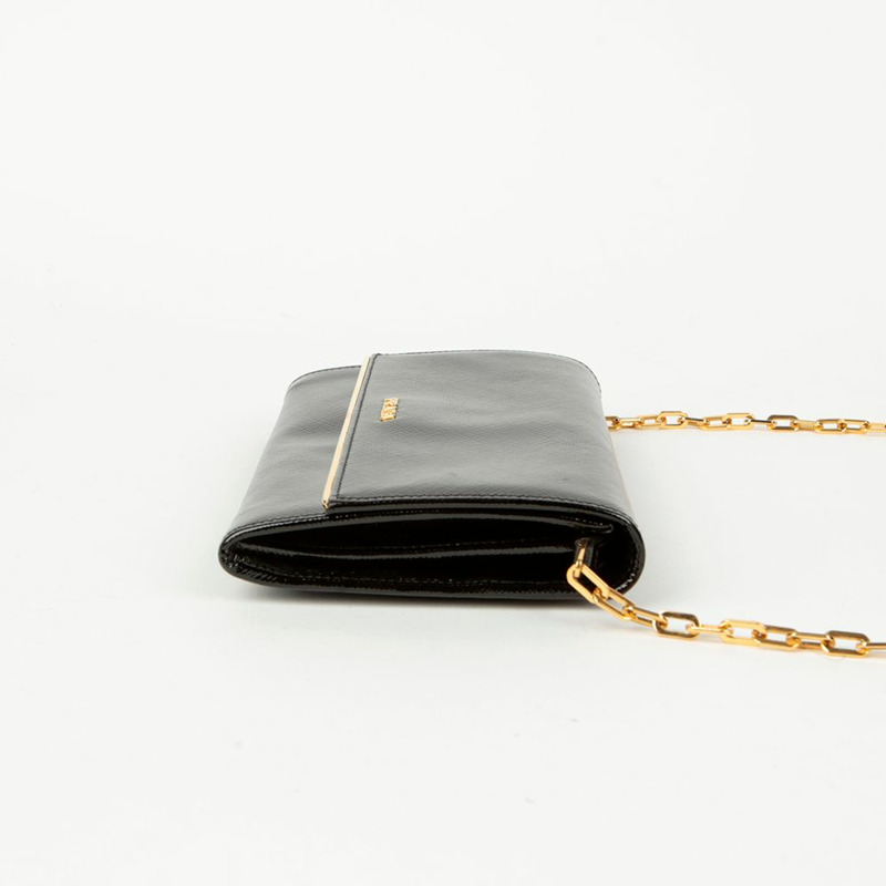 PRADA BT0920 鏈條長皮夾和斜背包-3