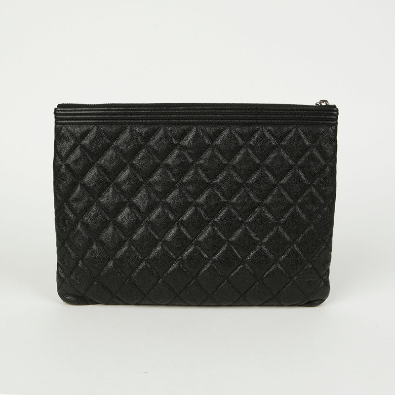 CHANEL Caviar Skin Boy 新款中型手包-3
