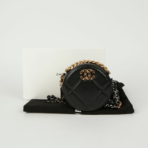 CHANEL 圓形迷你鏈肩斜背包 19