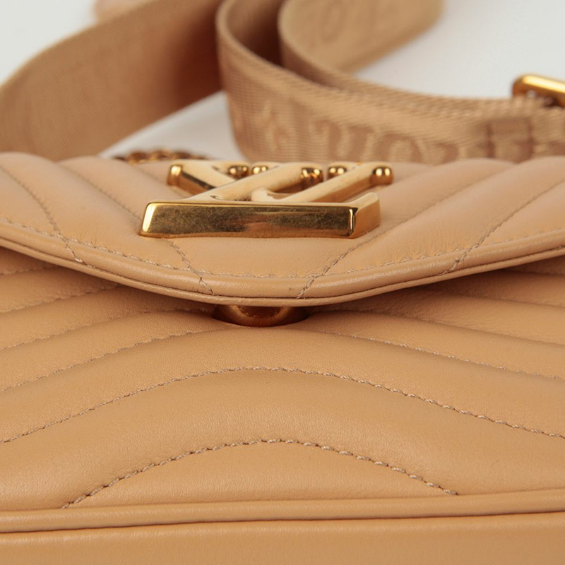 LOUIS VUITTON New Wave 多口袋斜背包-10