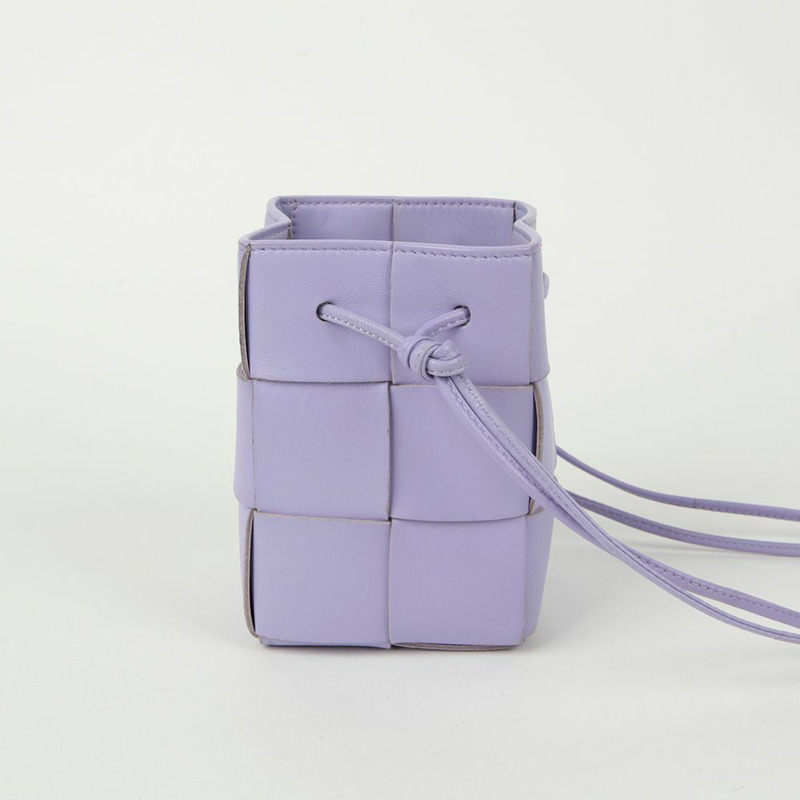 BOTTEGA VENETA Cassette 迷你肩斜背包-3