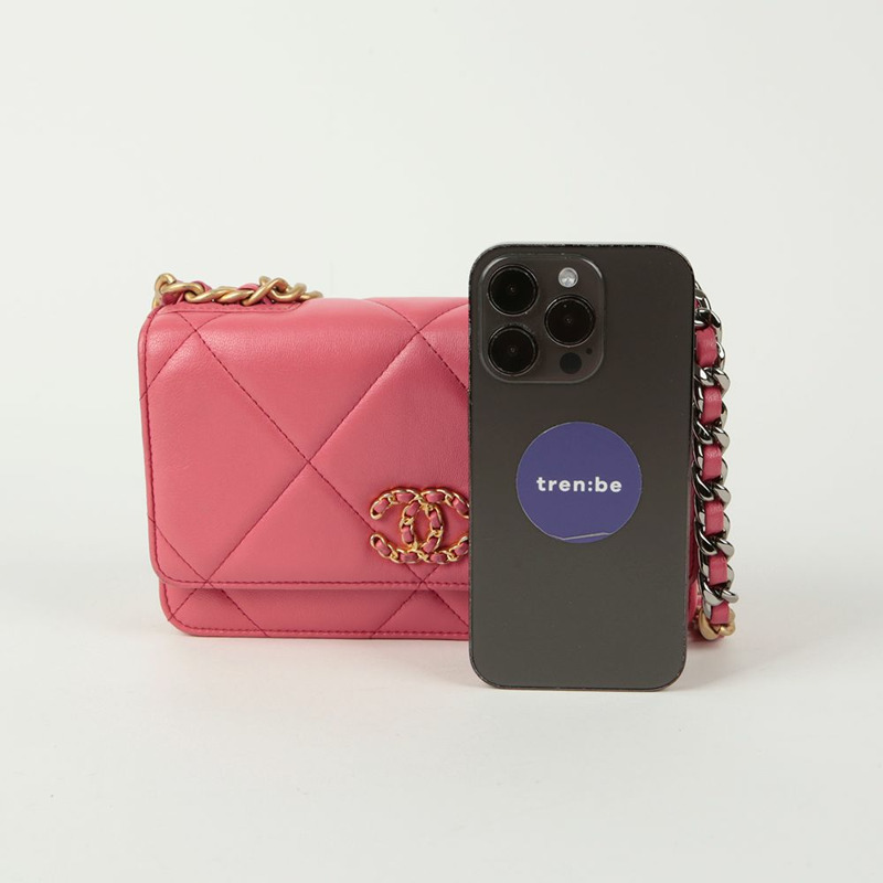 CHANEL 19 WOC 肩斜背包-9