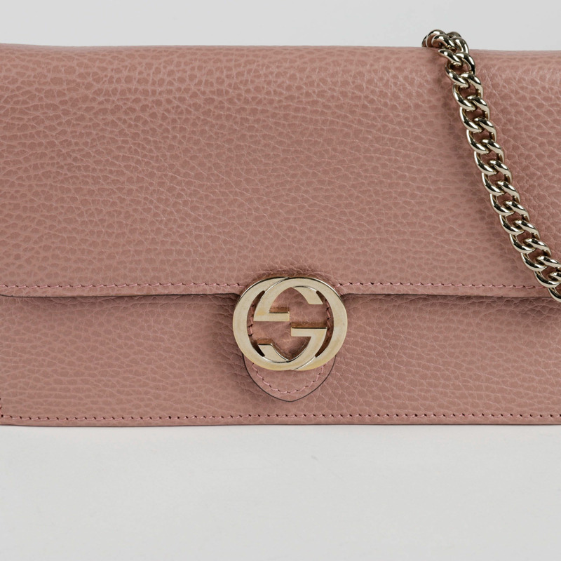 GUCCI 互扣式迷你鏈條皮夾斜背包-1