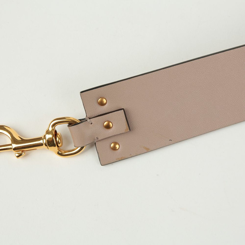 VALENTINO Rockstud 斜背包-8