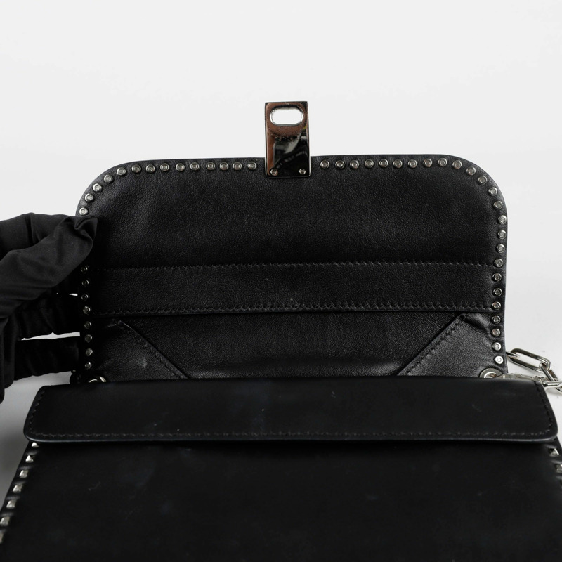 VALENTINO Rockstud 肩部-9