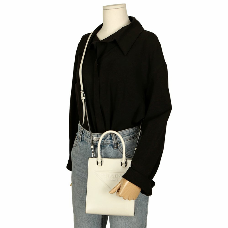 【包稅】PRADA 壓花Logo小號手提單肩包-14