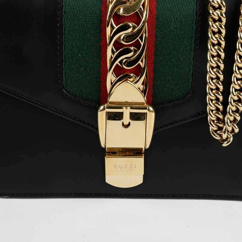 GUCCI 銀色迷你肩斜背包-1