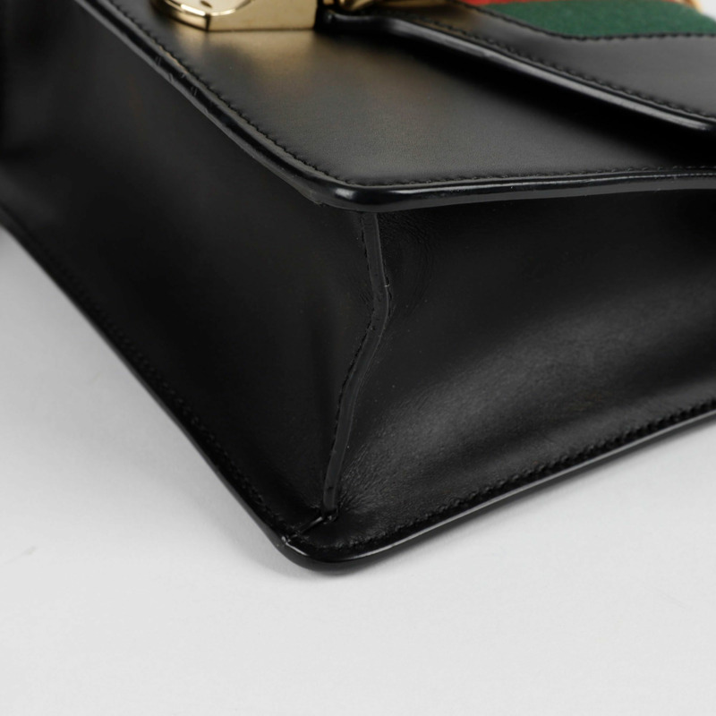 GUCCI 銀色迷你肩斜背包-8