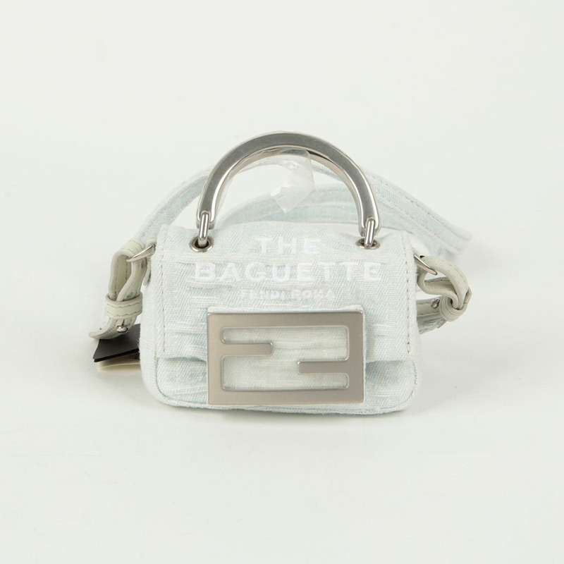 FENDI 奈米法棍串飾斜背包-1