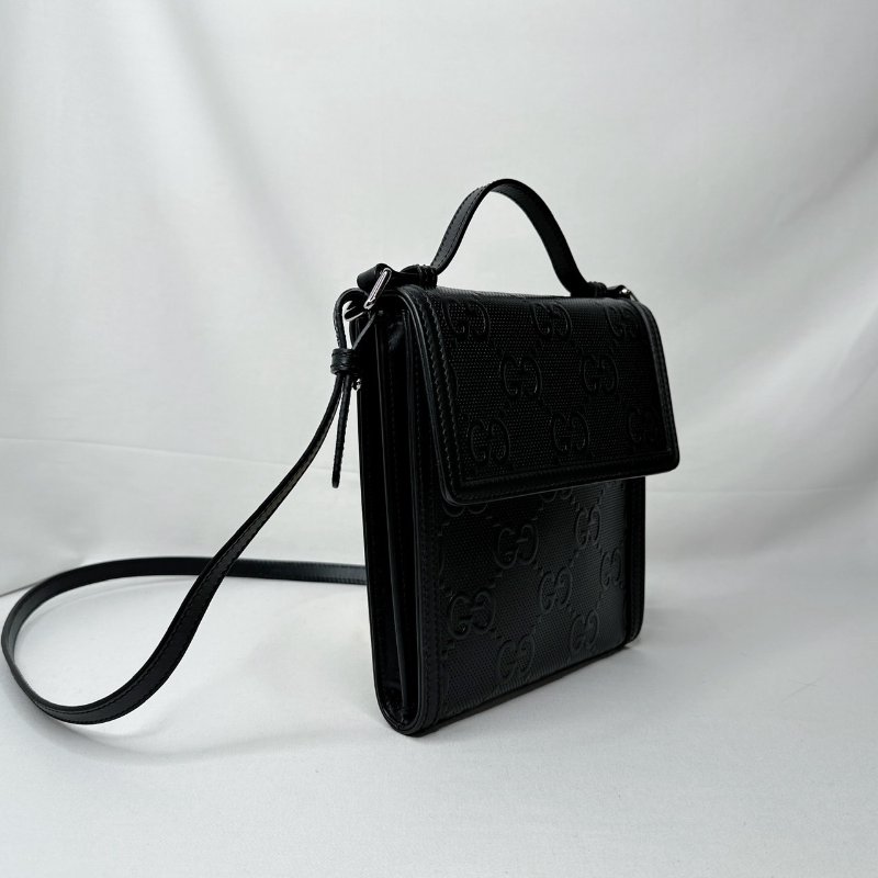 GUCCI 浮雕皮革郵差信封包-3