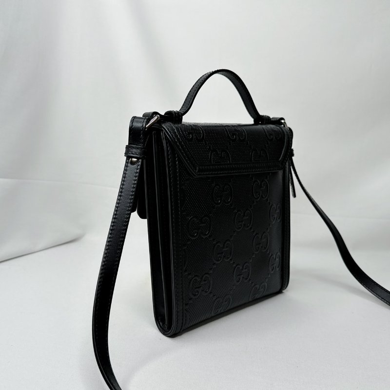 GUCCI 浮雕皮革郵差信封包-5