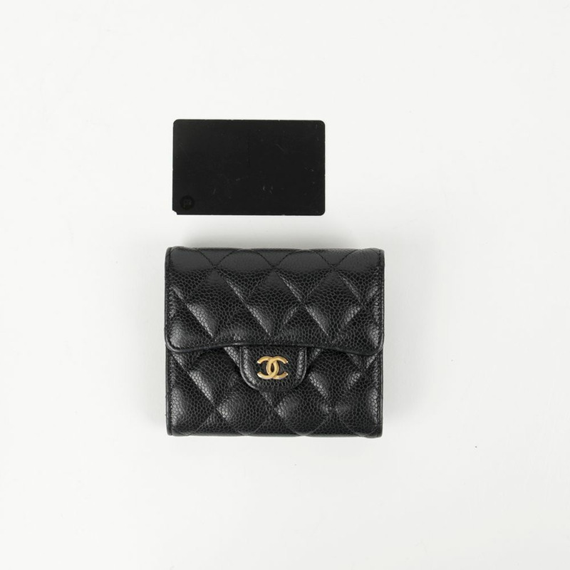 CHANEL Caviar 經典雙折錢包-11