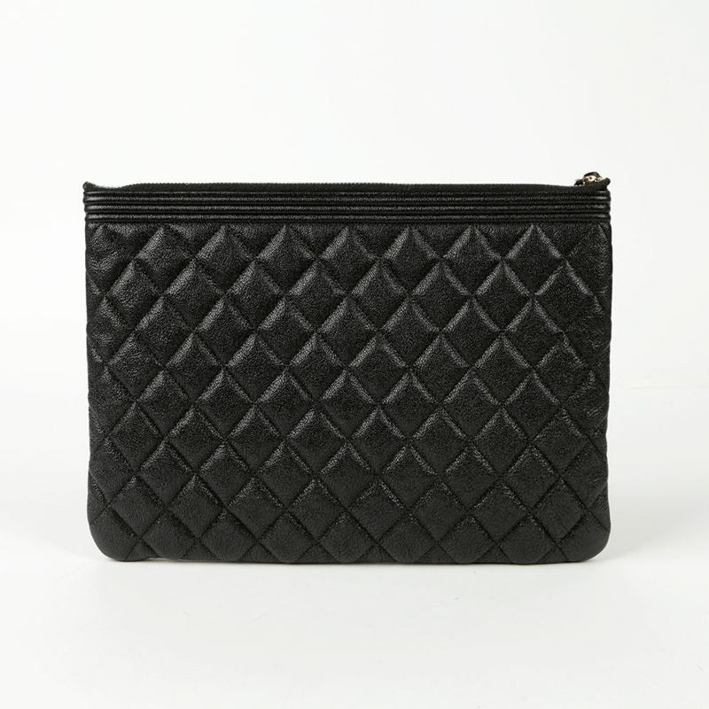 【包稅】CHANEL 魚子醬皮男孩新款中型手拿包-3