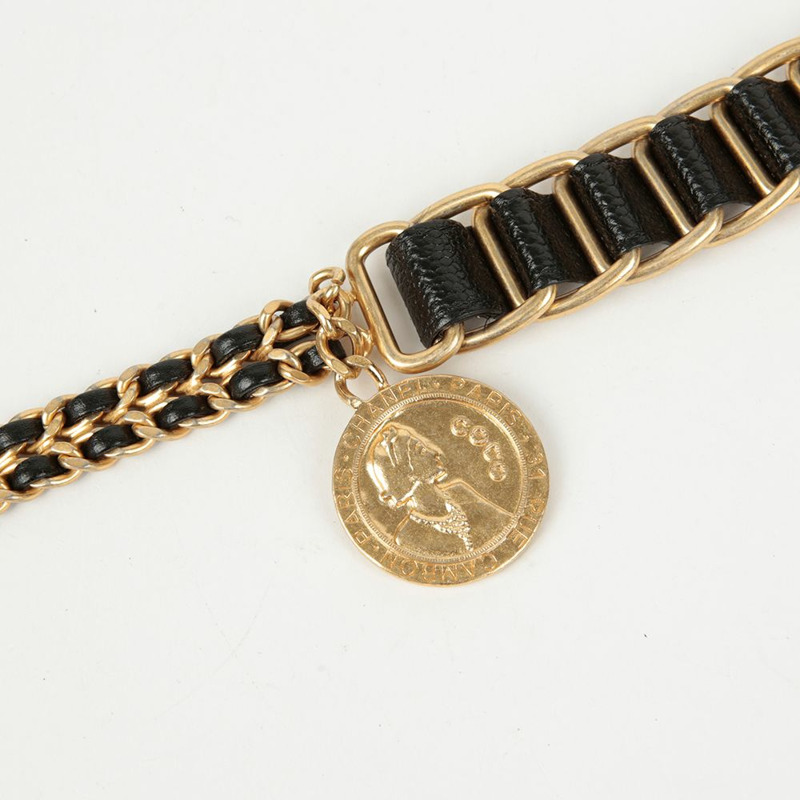 CHANEL Caviar Skin Chain Soul 翻蓋肩斜背包-5
