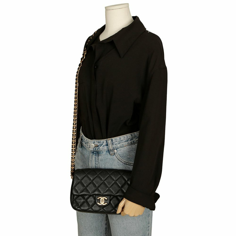CHANEL Caviar Skin Chain Soul 翻蓋肩斜背包-10
