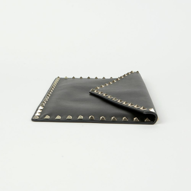 VALENTINO Rockstud 信封手拿包-4