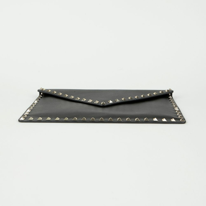 VALENTINO Rockstud 信封手拿包-5