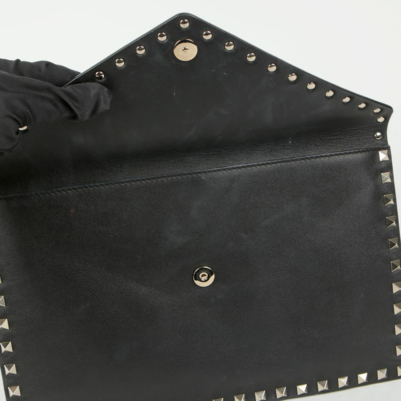 VALENTINO Rockstud 信封手拿包-8