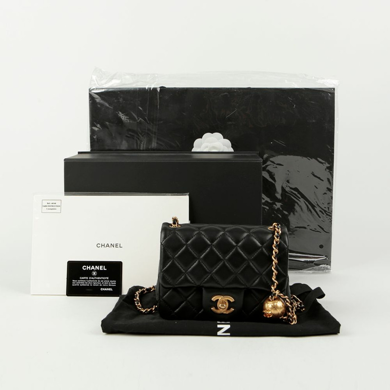 CHANEL Petite Sac 金色球鏈斜背包-0