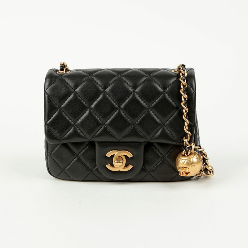 CHANEL Petite Sac 金色球鏈斜背包-1