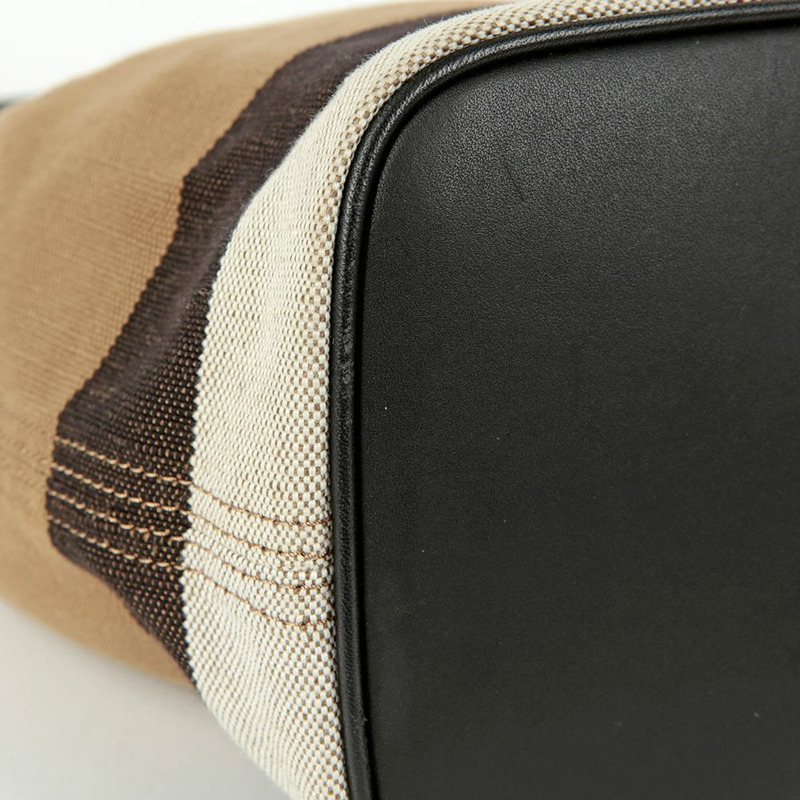 BURBERRY Ashby 小號 Hobo 斜背包-5