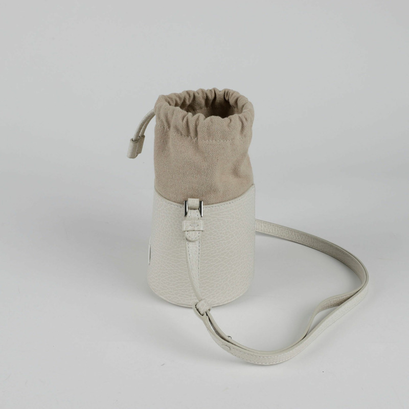 MAISON MARGIELA S56WG0164 微型水桶肩斜背包-3