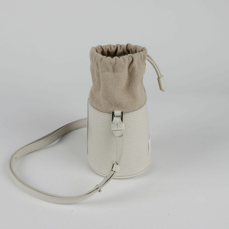 MAISON MARGIELA S56WG0164 微型水桶肩斜背包-5