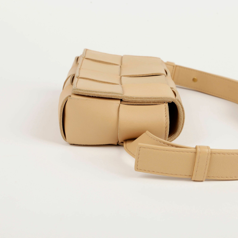 BOTTEGA VENETA Intrecciato Cassette 腰包-5