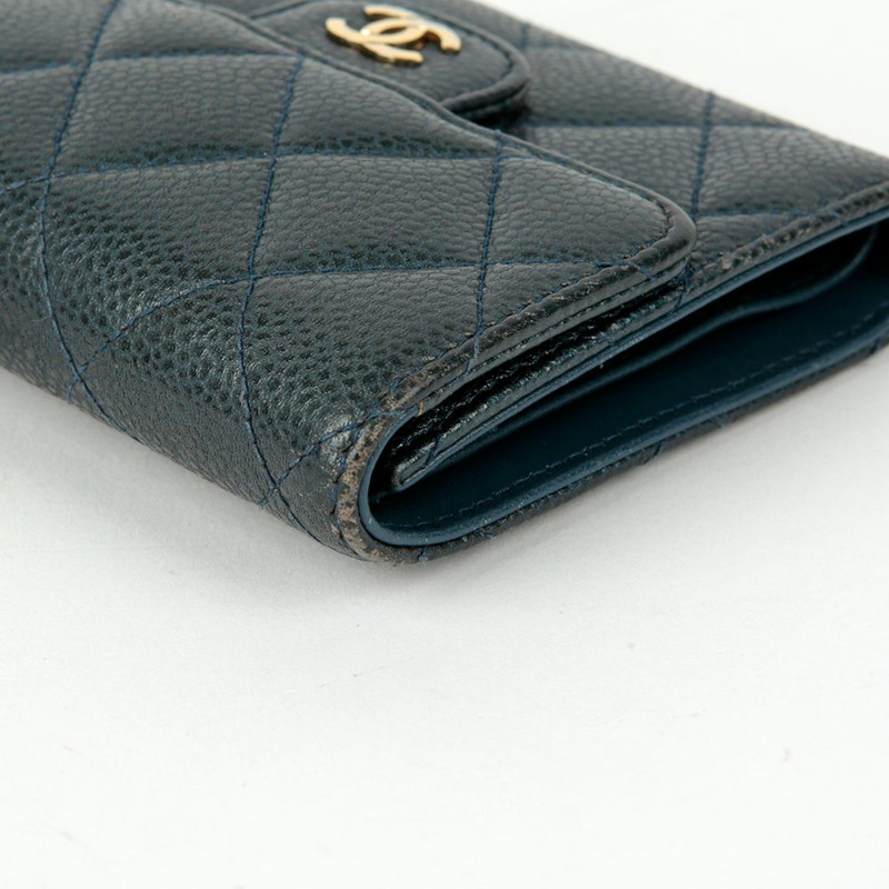 CHANEL Caviar Skin 經典雙折錢包-10