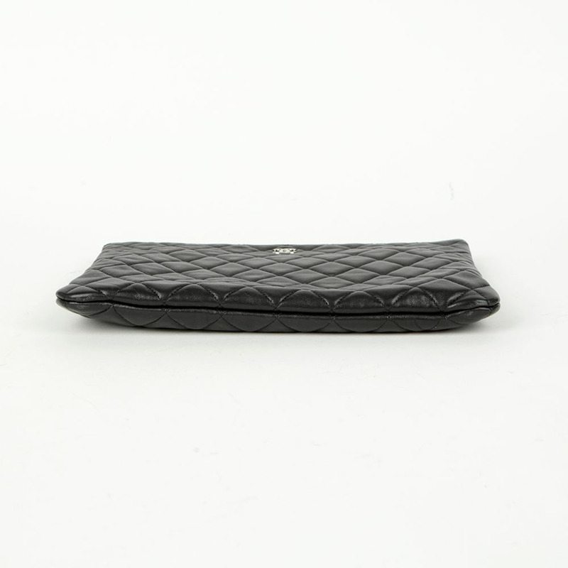 CHANEL 經典新款中型手拿包 A82545-5