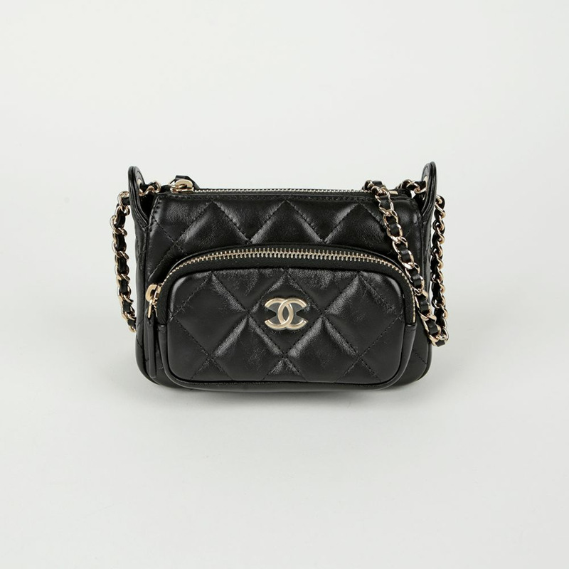 CHANEL 口袋迷你肩斜背包-1