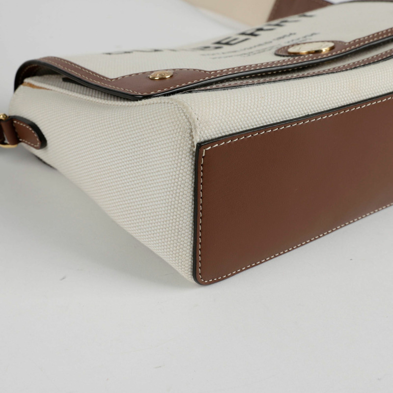BURBERRY Note Hesperie 印花肩斜背包 8030249-6